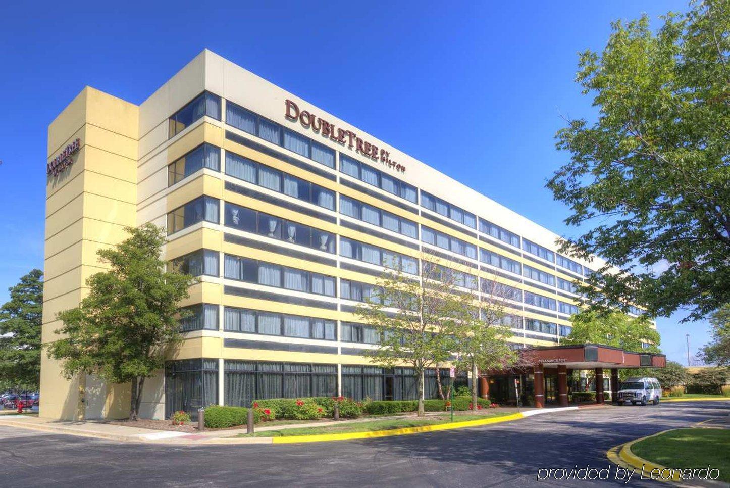 Hotel Doubletree By Hilton Chicago Schaumburg Exterior foto