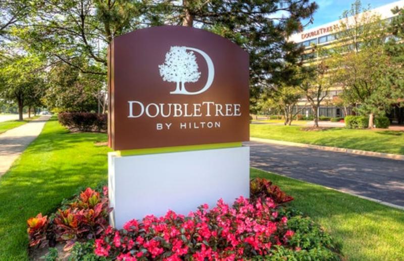 Hotel Doubletree By Hilton Chicago Schaumburg Exterior foto