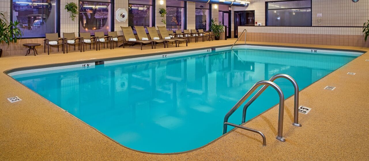 Hotel Doubletree By Hilton Chicago Schaumburg Exterior foto