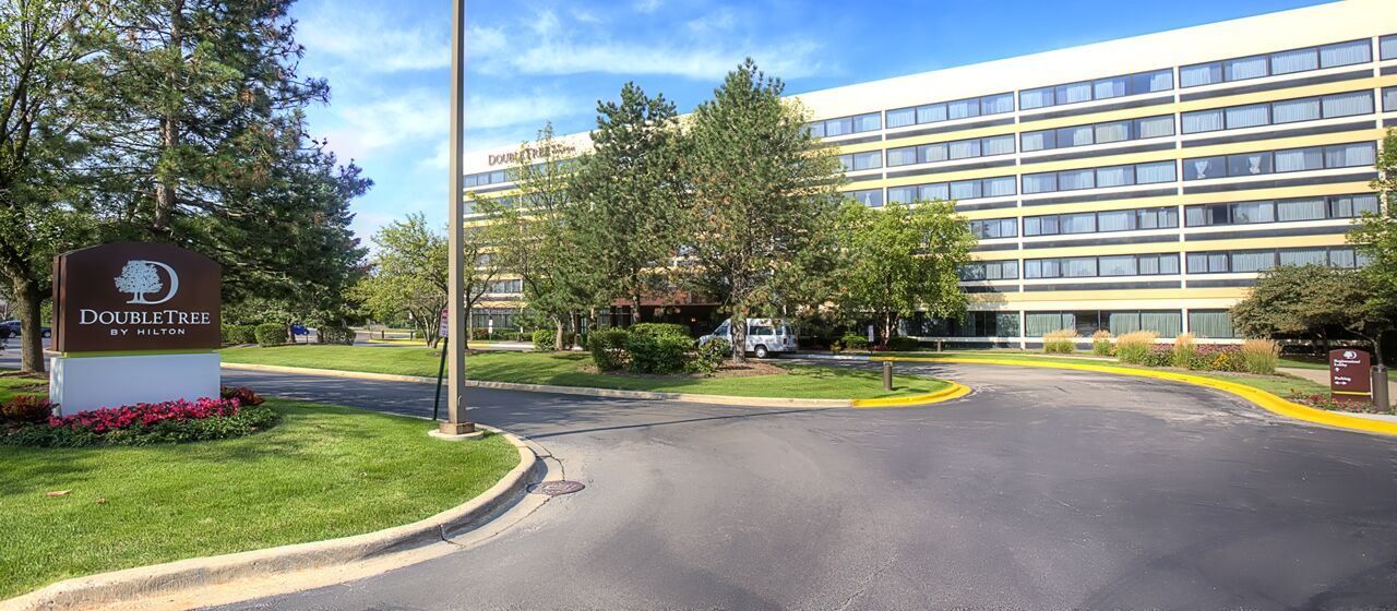Hotel Doubletree By Hilton Chicago Schaumburg Exterior foto